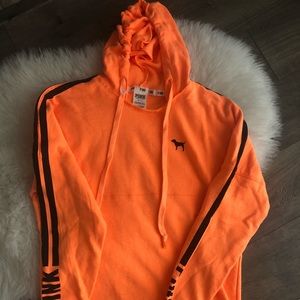 ✔️PINK Victoria’s Secret pullover Hoodie sz Small